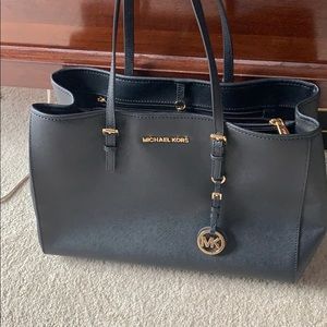 Michael Kors Jet Set Travel Tote